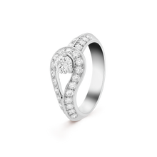 18K Van Cleef & Arpels VCA Couture Solitaire Ring