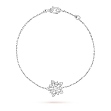 18K Van Cleef & Arpels Lotus Openwork Pendant Bracelet