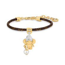 18K Louis Vivienne Pearls Bracelet