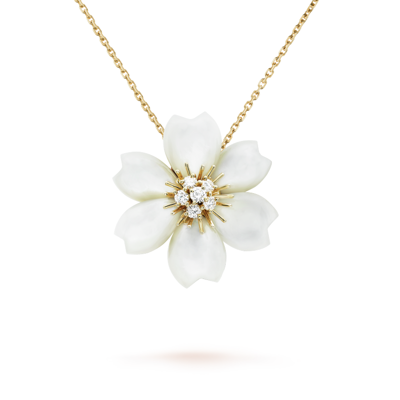 18K Van Cleef & Arpels Rose de No?l Necklace