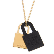 18K O'Kelly Black Pendant H Necklace