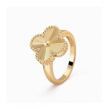 18K Van Cleef & Arpels Vintage Alhambra Ring