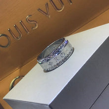 18K Louis Catch Ring