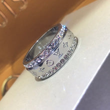 18K Louis Catch Ring