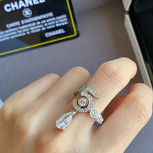18K CC Diamond No.5 Drop Ring