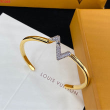 18K Louis Volt Upside Down Diamond Bracelet