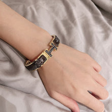 18K Guepards Clic Clac H Bracelet