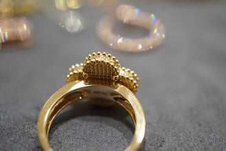 18K Vintage Alhambra Carnelian Ring