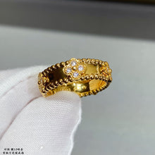 18K Rose Gold Perlée Clovers Ring