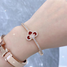 18K T Fleur De Lis Bracelet