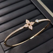 18K Louis Idylle Blossom Twist Bracelet