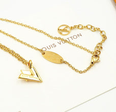 18K Louis Volt One Necklace