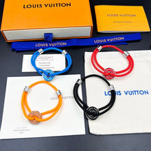 18K Louis Disc Bracelet