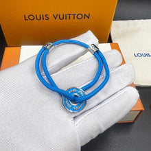 18K Louis Disc Bracelet