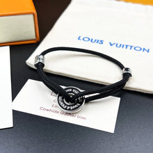 18K Louis Disc Bracelet