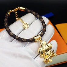 18K Louis VIVIENNE KICK FLIP Bracelet