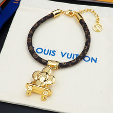 18K Louis VIVIENNE KICK FLIP Bracelet