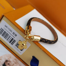 18K Louis Vivienne Bracelet