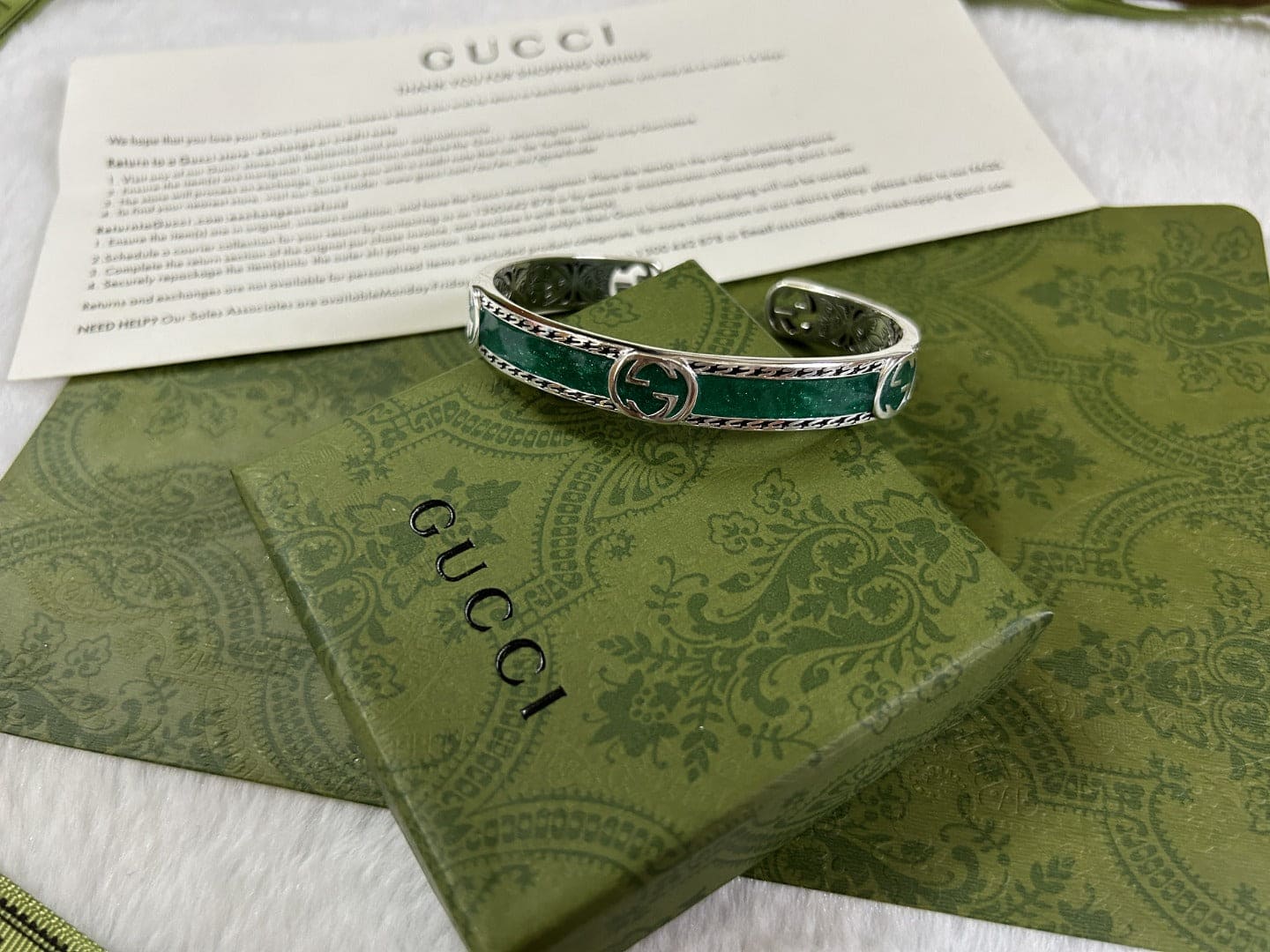 GG Interlocking G Bangle Bracelet
