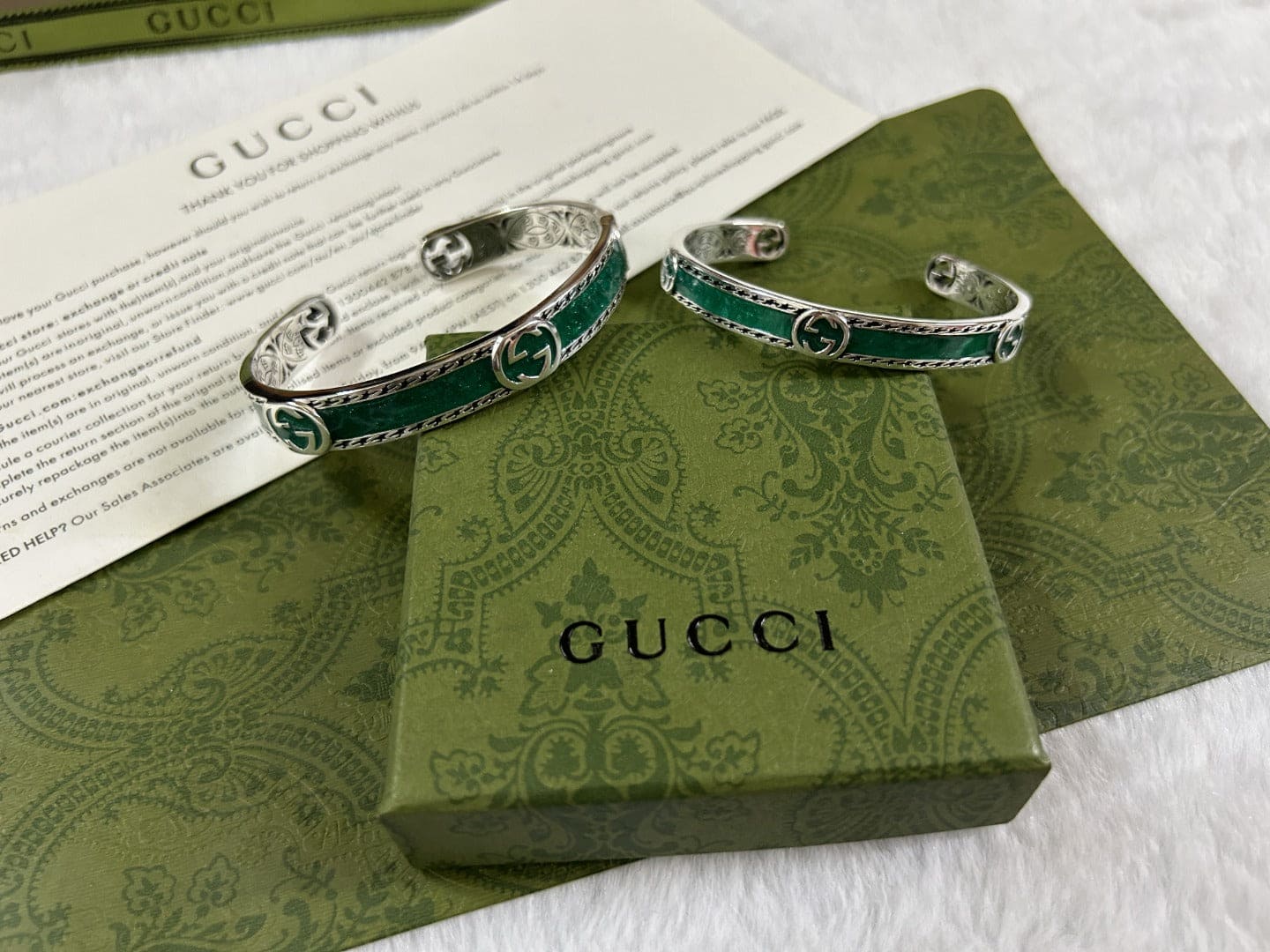 GG Interlocking G Bangle Bracelet