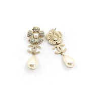 18K CC Pearl Flowers Earrings