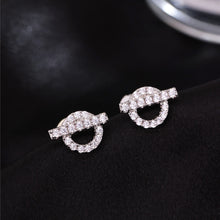 18K Finesse Diamond Stud H Earrings