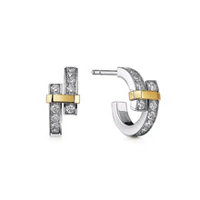 18K T Edge Hoop Earrings