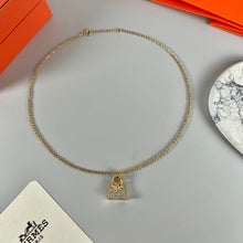 18K Amulettes Birkin Pendant H Necklace