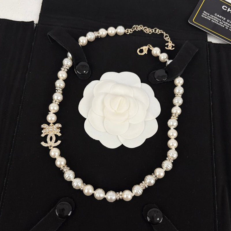 18K CC Bow Diamond Pearl Necklace