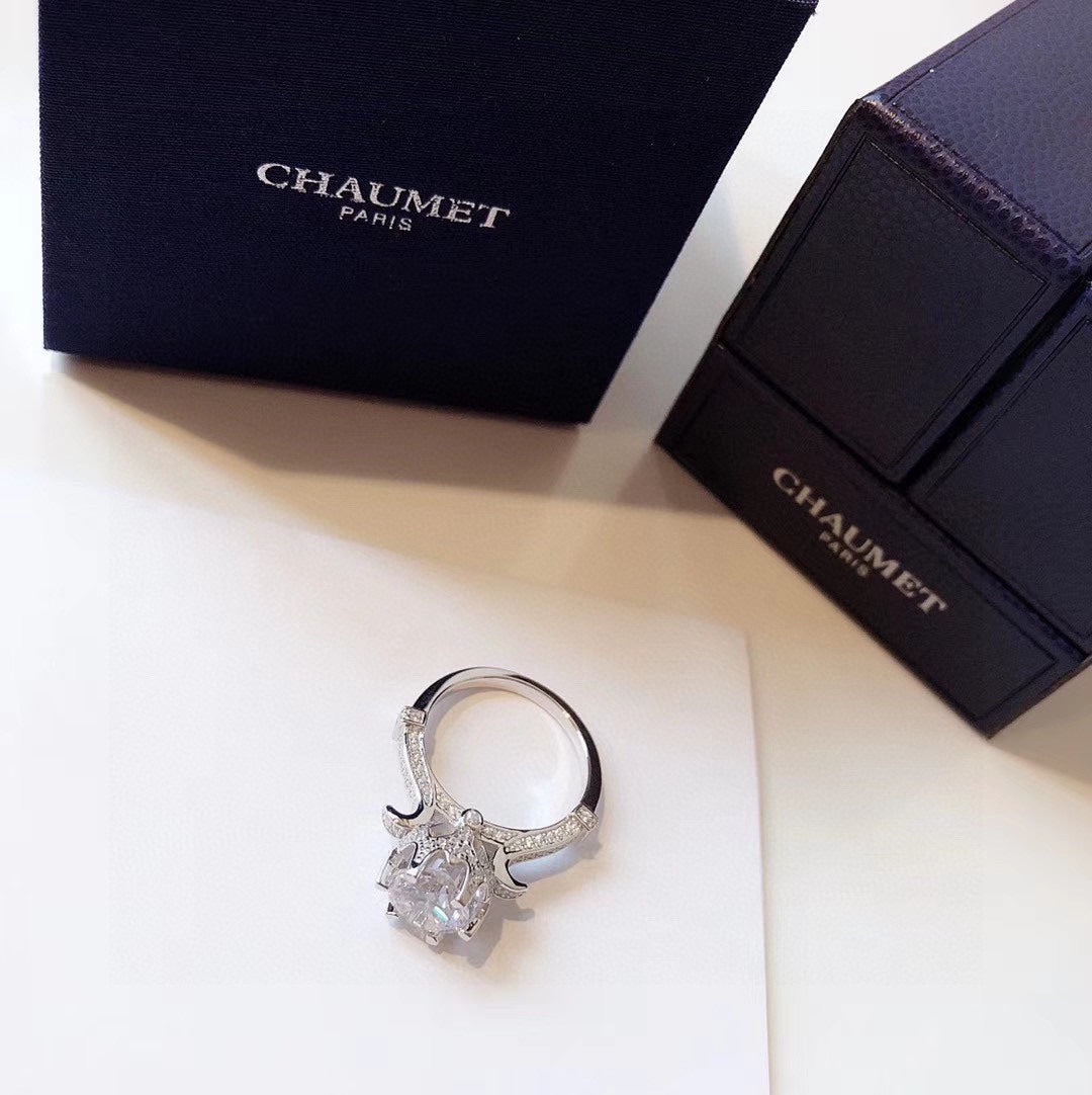 18K Jos¨¦phine Ring