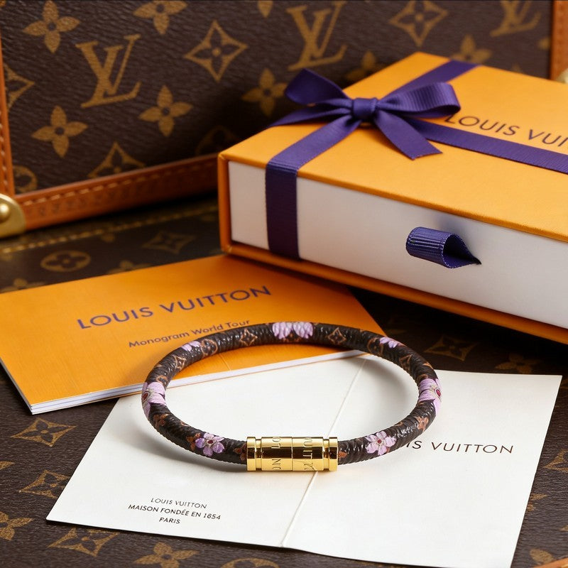 18K Louis Keep It Blossoms Bracelet