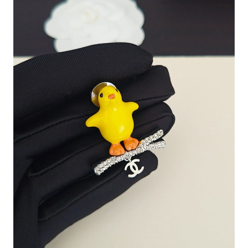 18K CC Duck Gold Brooch