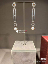 18K Chandra Diamonds Earrings