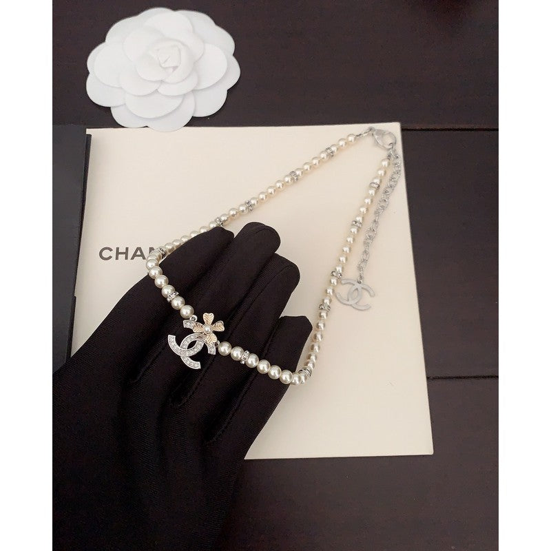 18K CC Flower Pearls Necklace