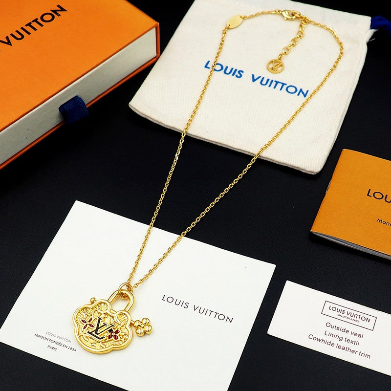 18K Louis Vintage Lock Gold Necklace