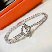 18K Finesse Link Diamond H Bracelet