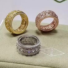 18K Enlacement Wedding Ring