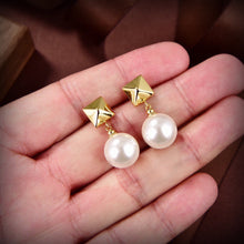18K Vlogo Pearl Earrings