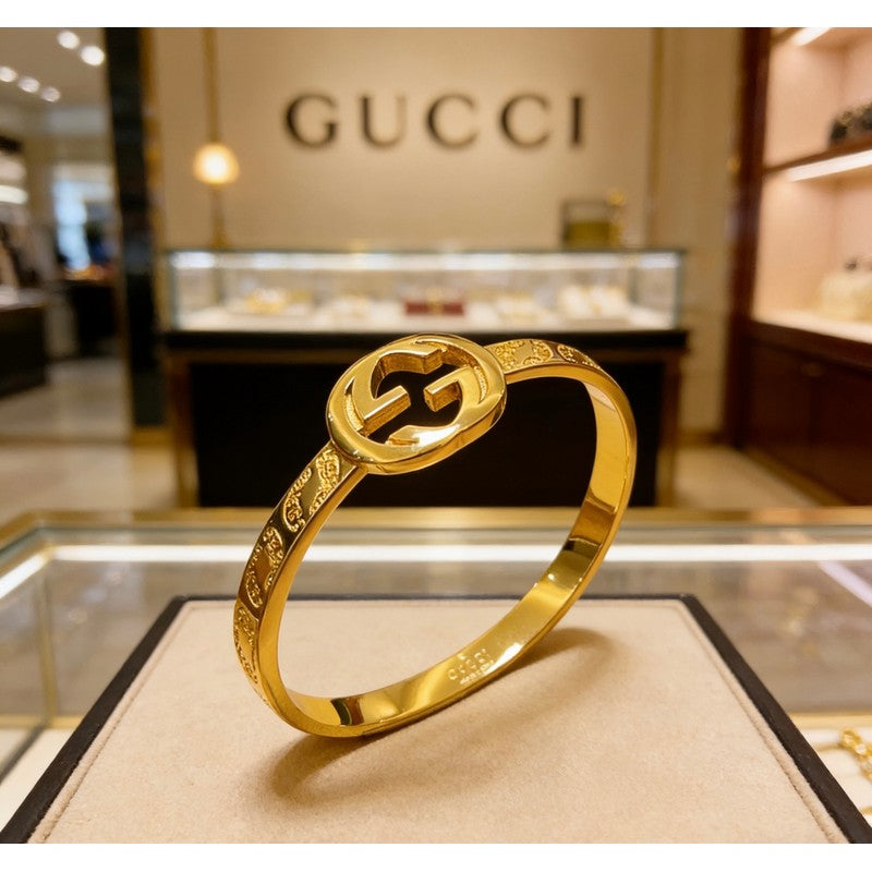 18K GG Interlocking G Gold Bracelet