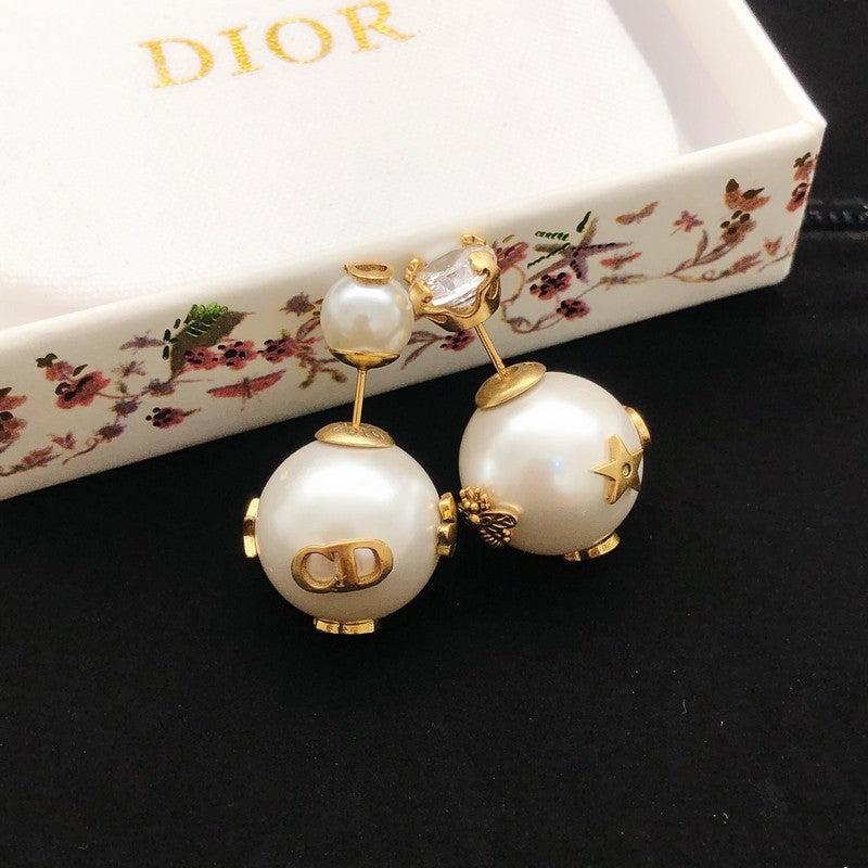 18K CD Bee Pearl Earrings