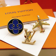 18K Louis Plane Brooch