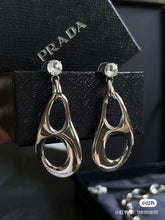 18K Pra Inverted Triangle Earrings