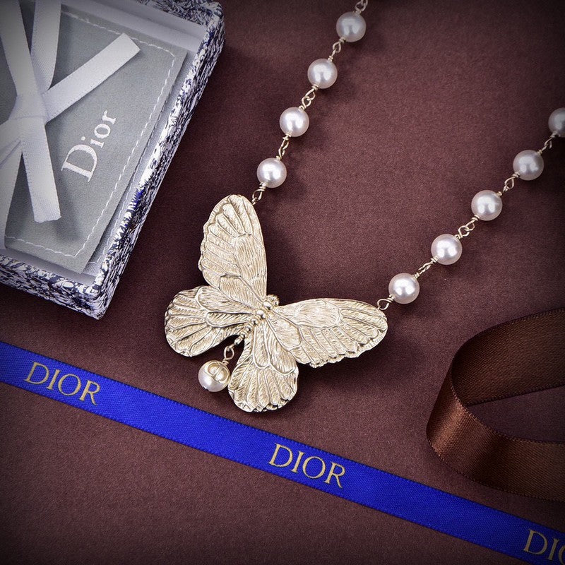 18K CD Butterfly Pearl Choker Necklace