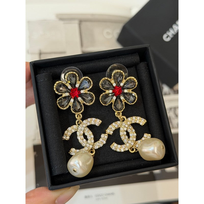 18K CC Black & Red Flower Pearl Earrings