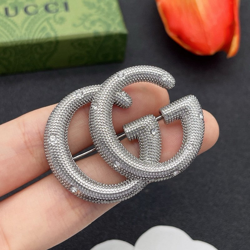 18K GG Gold Diamond Brooch