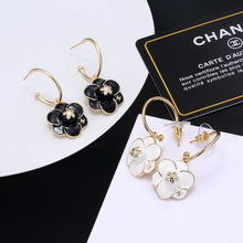 18K CHANEL Flower Earrings
