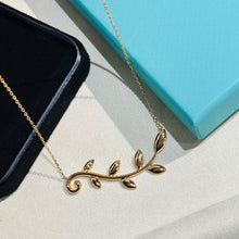 18K T Olive Leaf Vine Pendant Necklace