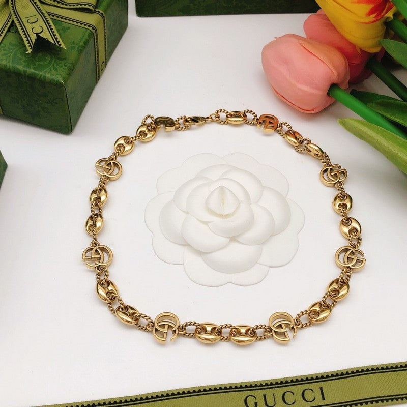 18K GG Interlocking G Twist Chain Necklace