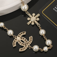 18K CC Flower Pearls Necklace