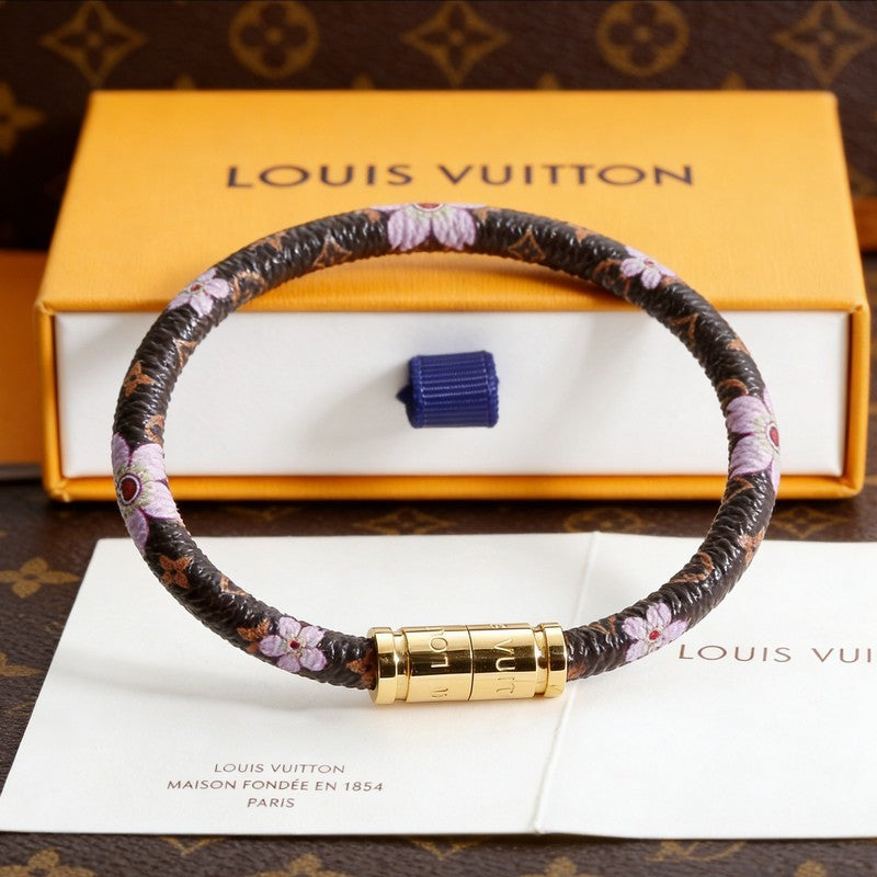 18K Louis Keep It Blossoms Bracelet